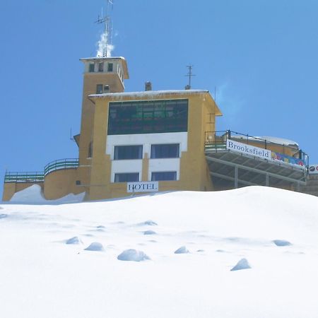 Tana Della Volpe Hotel Colle Colle Sestriere Екстериор снимка