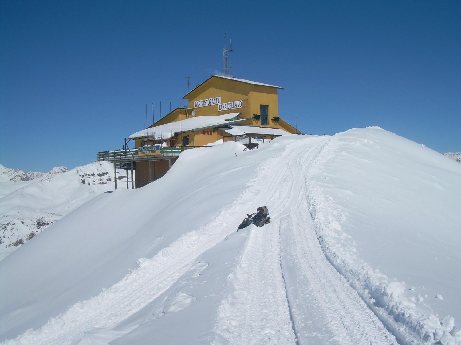 Tana Della Volpe Hotel Colle Colle Sestriere Екстериор снимка