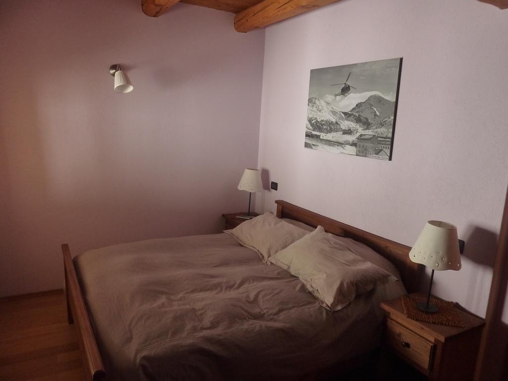 Tana Della Volpe Hotel Colle Colle Sestriere Екстериор снимка