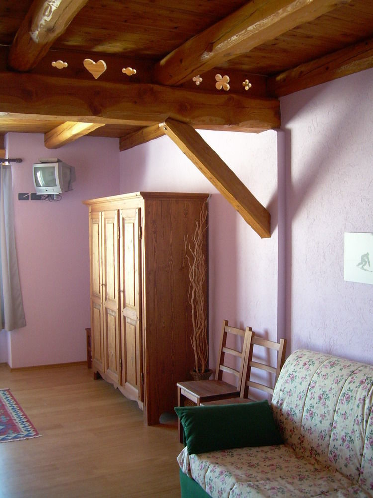 Tana Della Volpe Hotel Colle Colle Sestriere Екстериор снимка