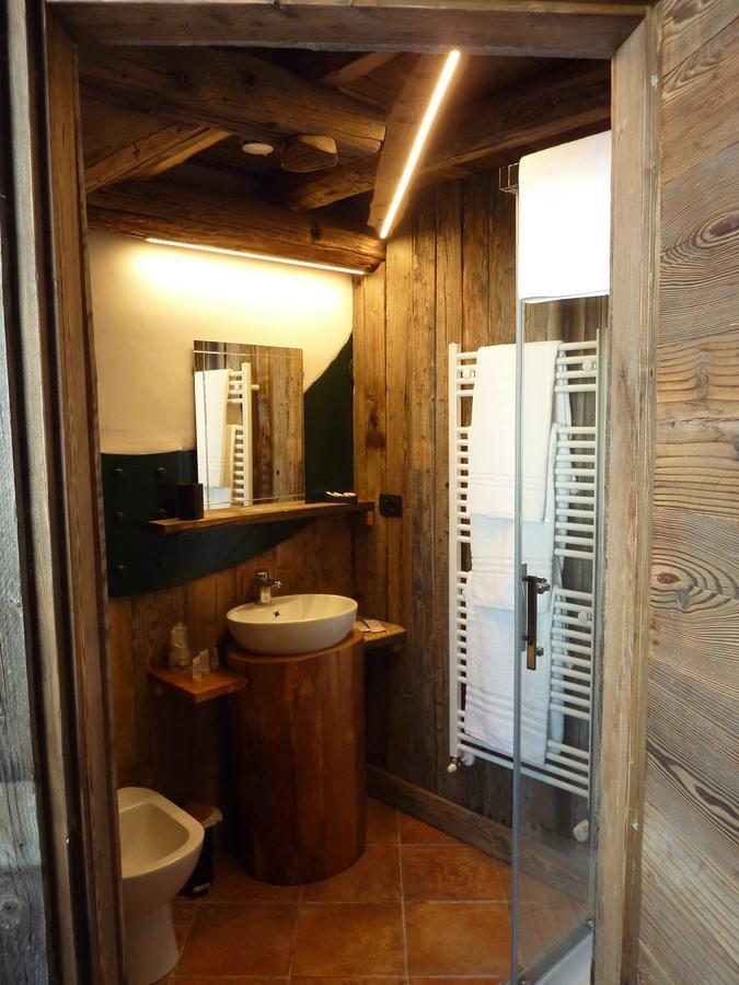 Tana Della Volpe Hotel Colle Colle Sestriere Екстериор снимка